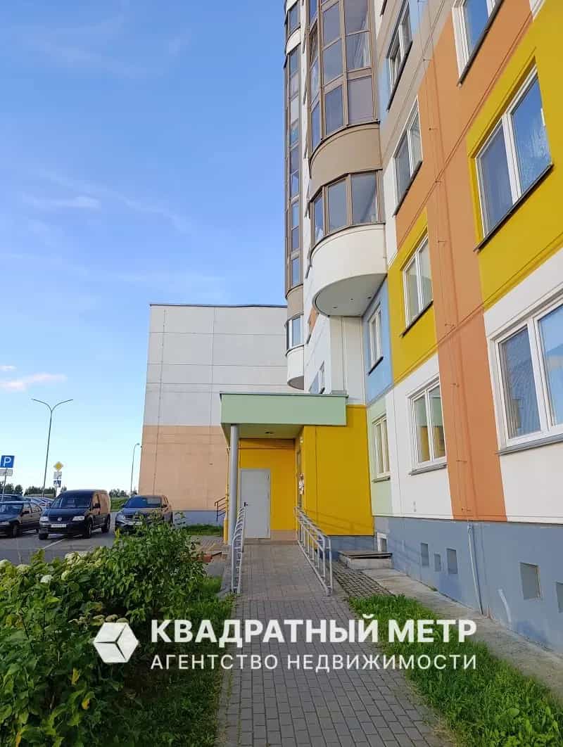 Беларусь, Минский район, Сеницкий сельсовет, агрогородок Прилуки, Майская улица, 26