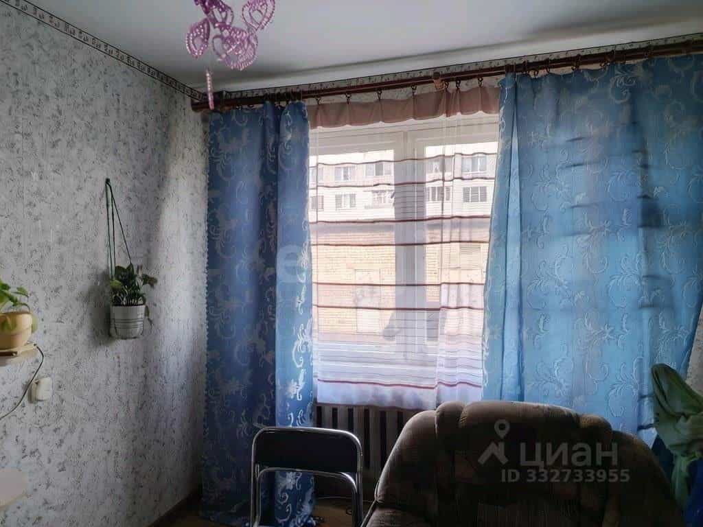 Россия, Псковская область, Остров, улица Меркурьева, 22, фото 2