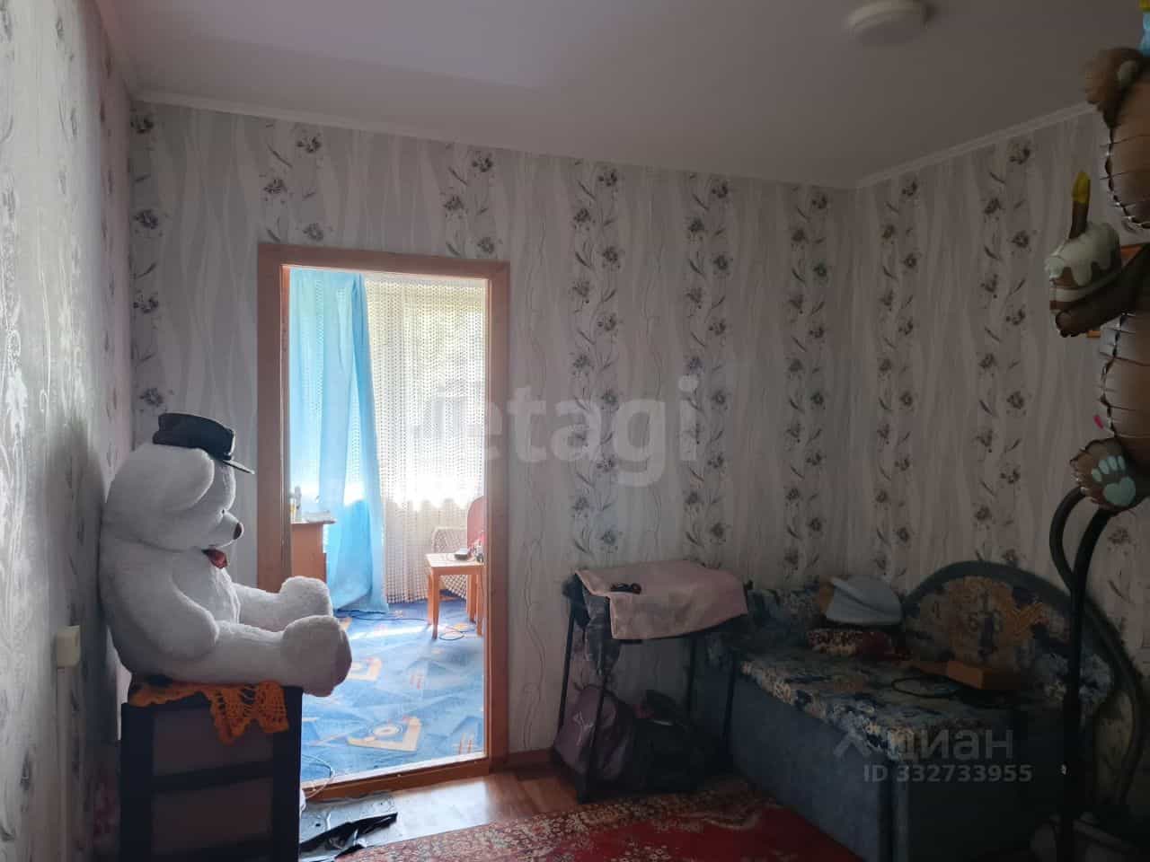 Россия, Псковская область, Остров, улица Меркурьева, 22, фото 6