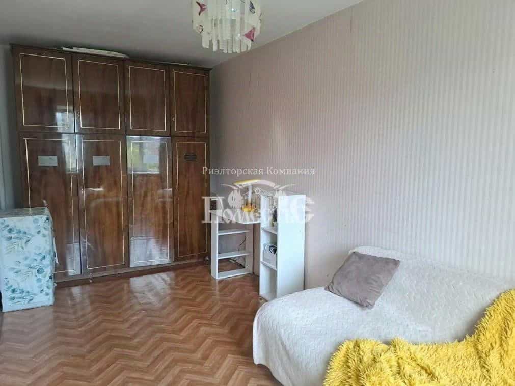 Россия, Иркутск, улица Декабрьских Событий, 84, фото 10