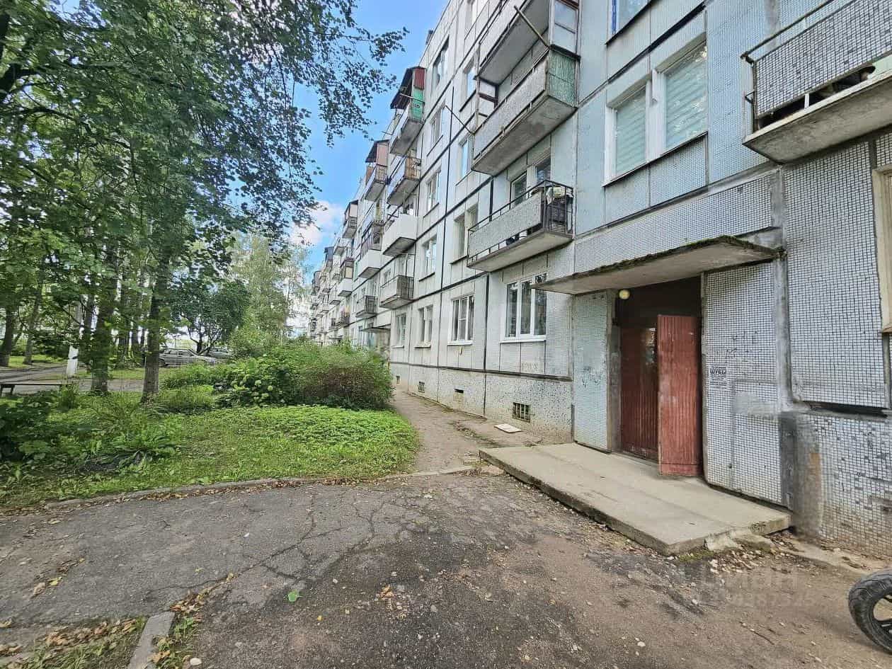 Россия, Псковская область, Остров, квартал Остров-3, 17, фото 20