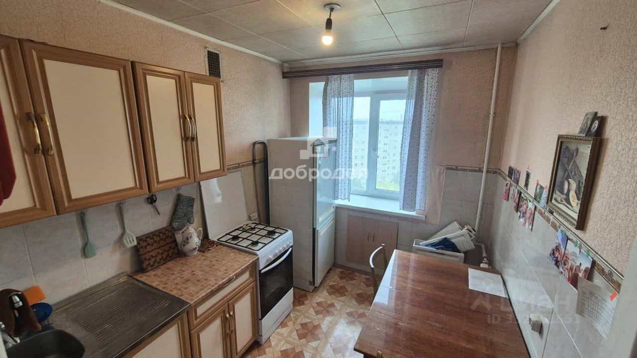 Россия, Свердловская область, Екатеринбург, улица Патриса Лумумбы, 38
