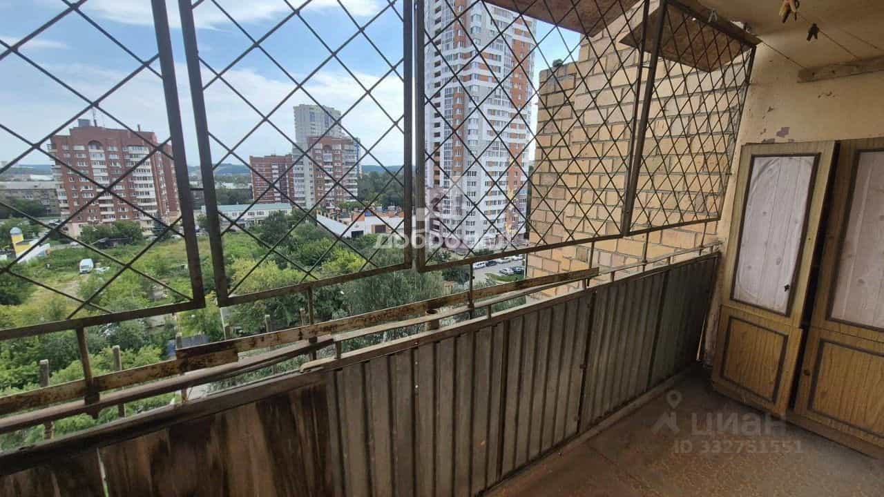 Россия, Свердловская область, Екатеринбург, улица Патриса Лумумбы, 38, фото 6