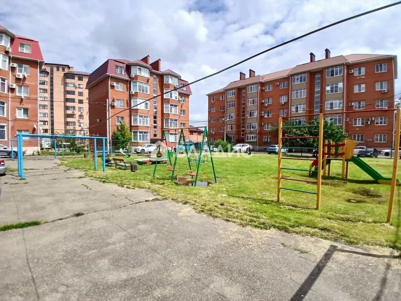 Россия, Республика Адыгея (Адыгея), Тахтамукайский район, посёлок городского типа Яблоновский, улица Гагарина, 148/1к6, фото 18