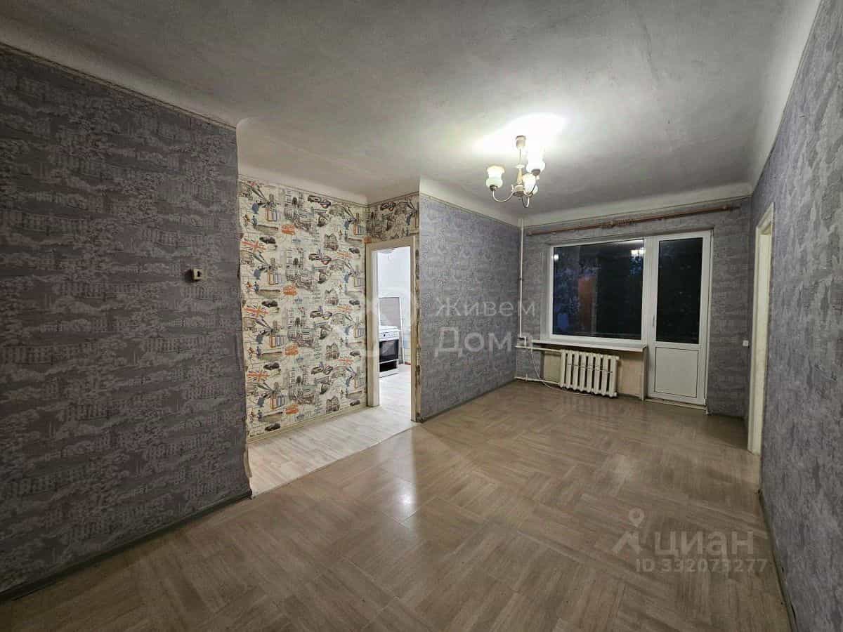 Россия, Волгоград, микрорайон Тулака, Горячеводская улица, 21