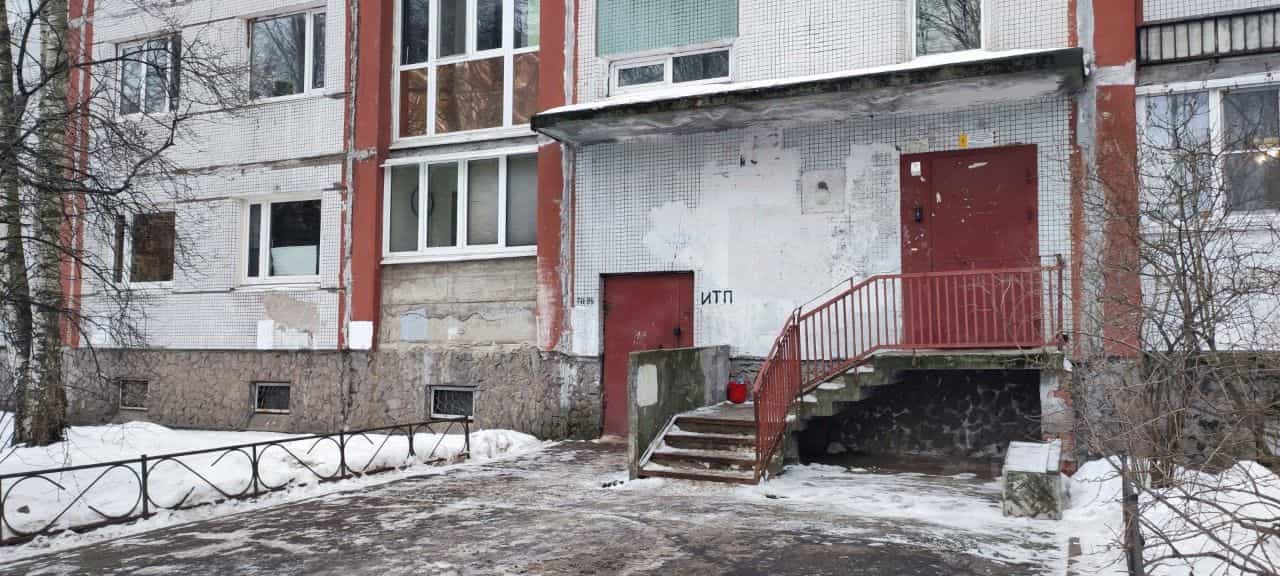 Россия, Санкт-Петербург, улица Кораблестроителей, 35Б, фото 2