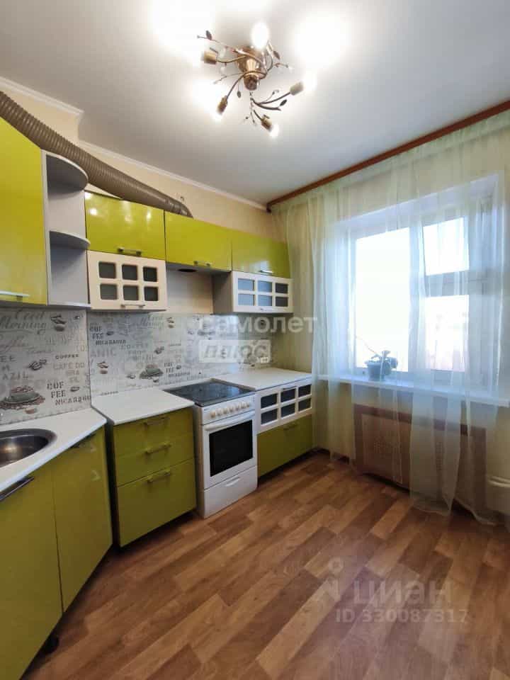 Россия, Ямало-Ненецкий автономный округ, Ноябрьск, проспект Мира, 14, фото 6