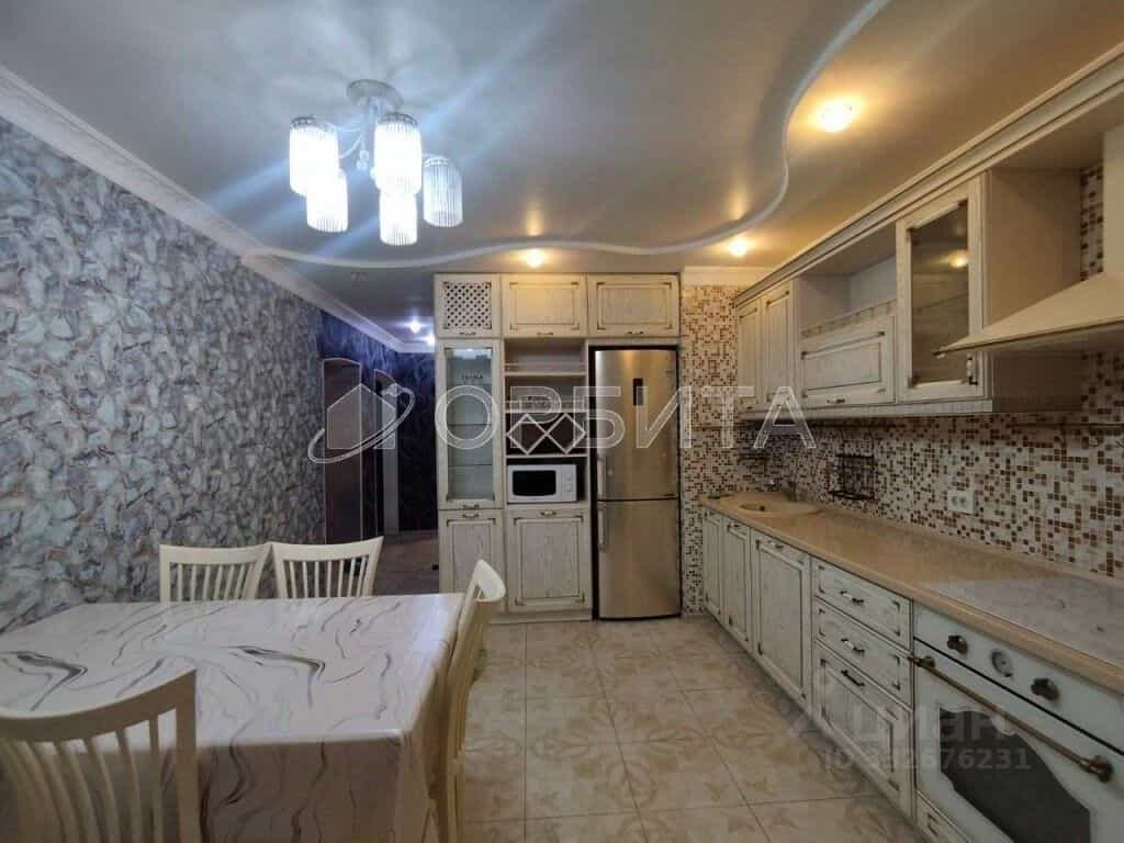 Россия, Тюмень, Кремлёвская улица, 85к1, фото 2