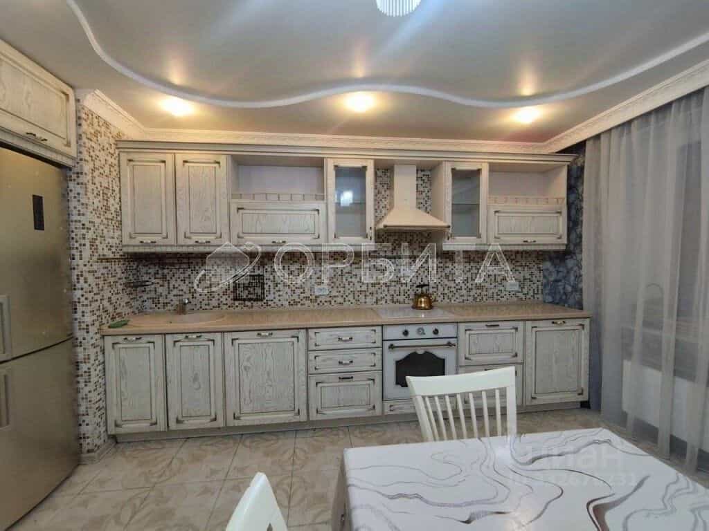 Россия, Тюмень, Кремлёвская улица, 85к1, фото 3