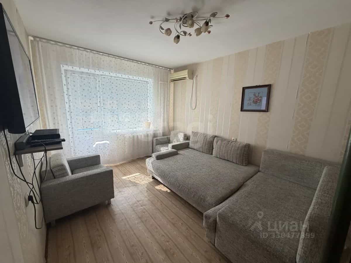 Россия, Республика Калмыкия, Элиста, 9-й микрорайон, 1к1, фото 2
