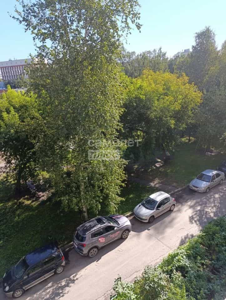 Россия, Свердловская область, Екатеринбург, улица Академика Бардина, 3к1, фото 4