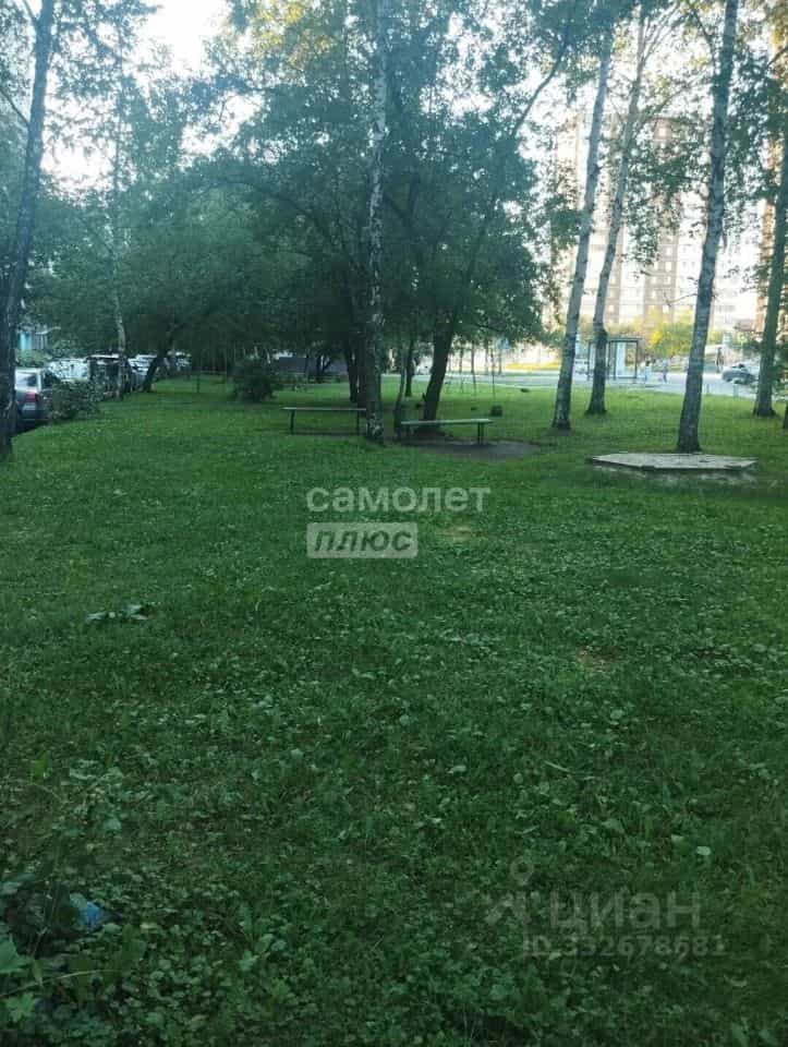 Россия, Свердловская область, Екатеринбург, улица Академика Бардина, 3к1, фото 5