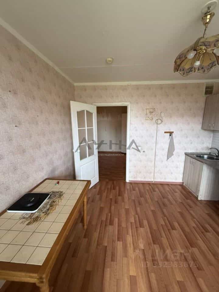Россия, Республика Татарстан (Татарстан), Набережные Челны, улица Нур Баян, 11, фото 11