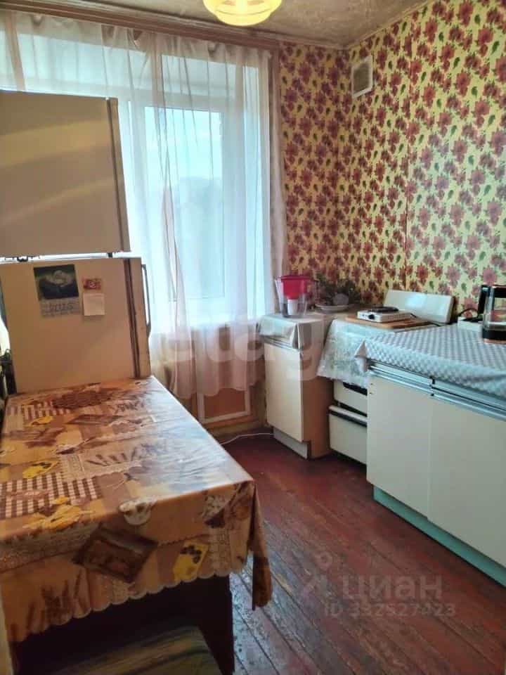 Россия, Ленинградская область, Кириши, проспект Победы, 7, фото 3