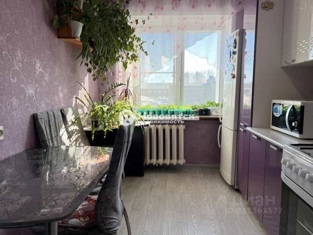 Россия, Киров, слобода Луговые, Луговая улица, 76, фото 4