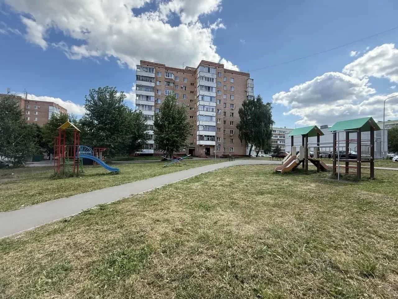 Россия, Республика Татарстан (Татарстан), Нижнекамск, улица Гагарина, 20, фото 15