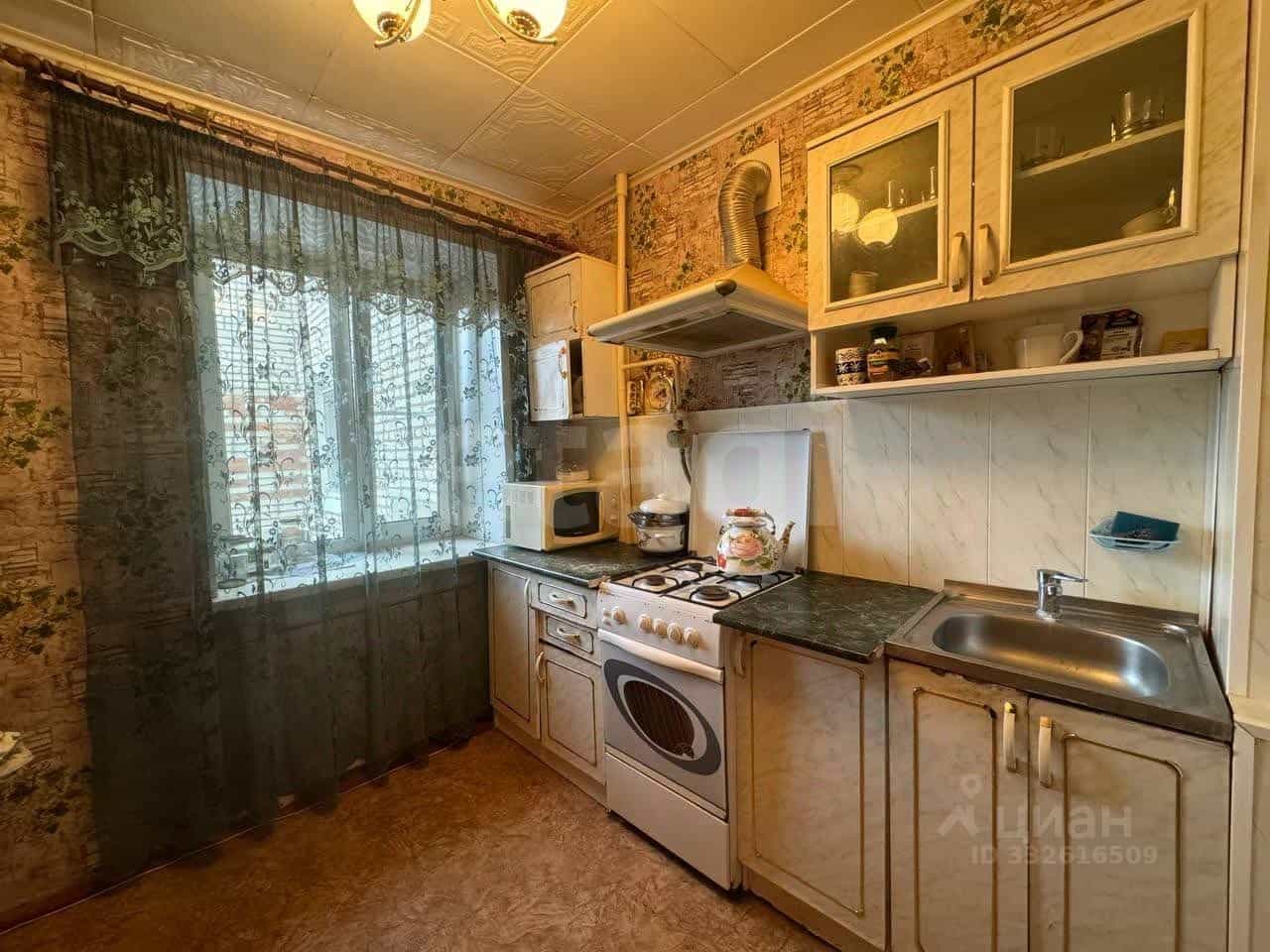 Россия, Тульская область, Богородицкий район, сельский посёлок Товарковский, улица Энергетиков, 3, фото 3