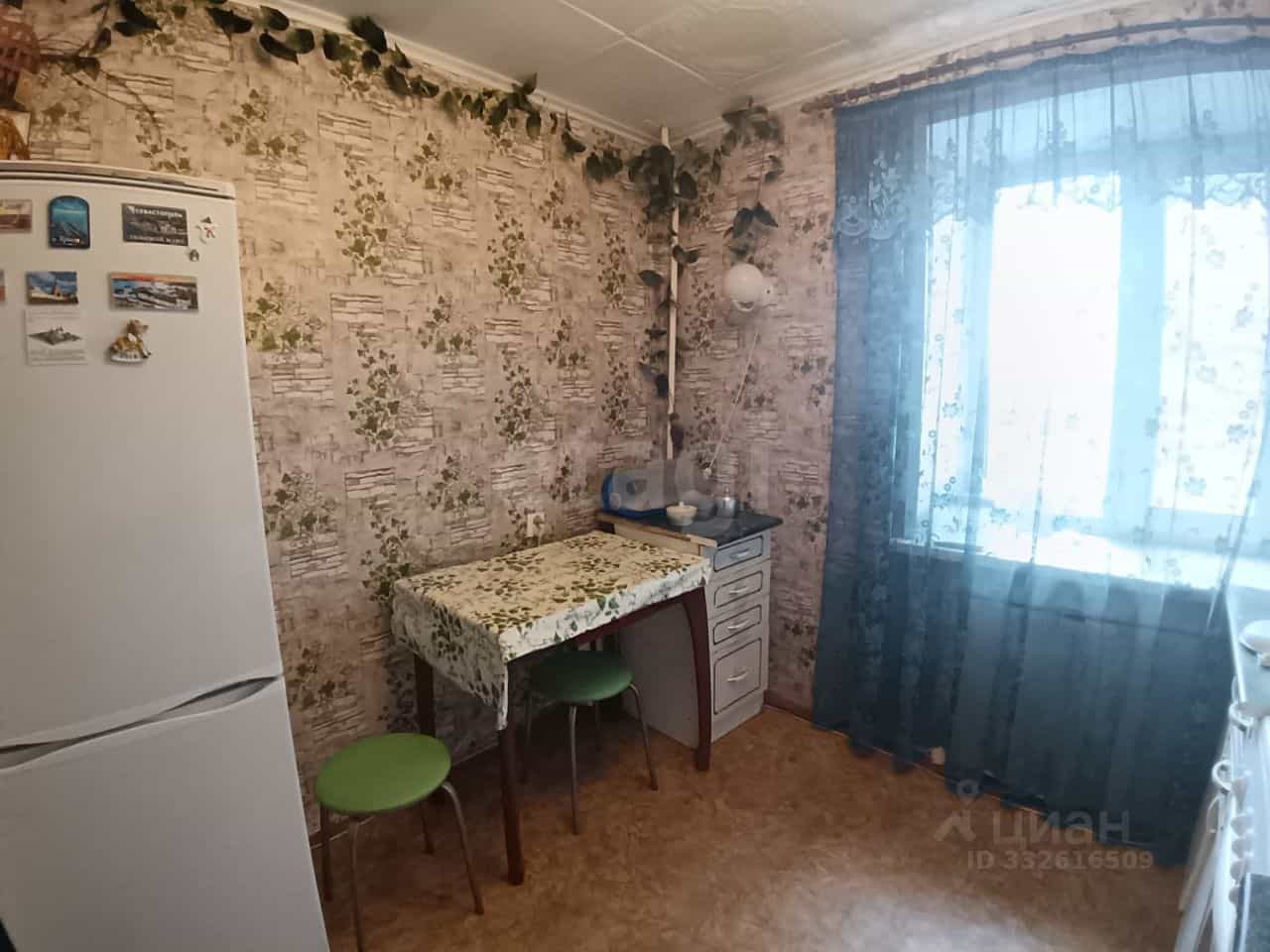 Россия, Тульская область, Богородицкий район, сельский посёлок Товарковский, улица Энергетиков, 3, фото 8