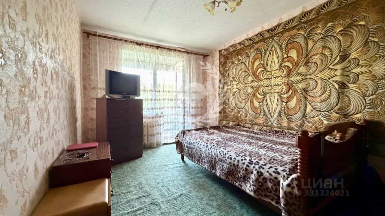 Россия, Калужская область, Дзержинский муниципальный округ, посёлок городского типа Товарково, улица Строителей, 4, фото 6