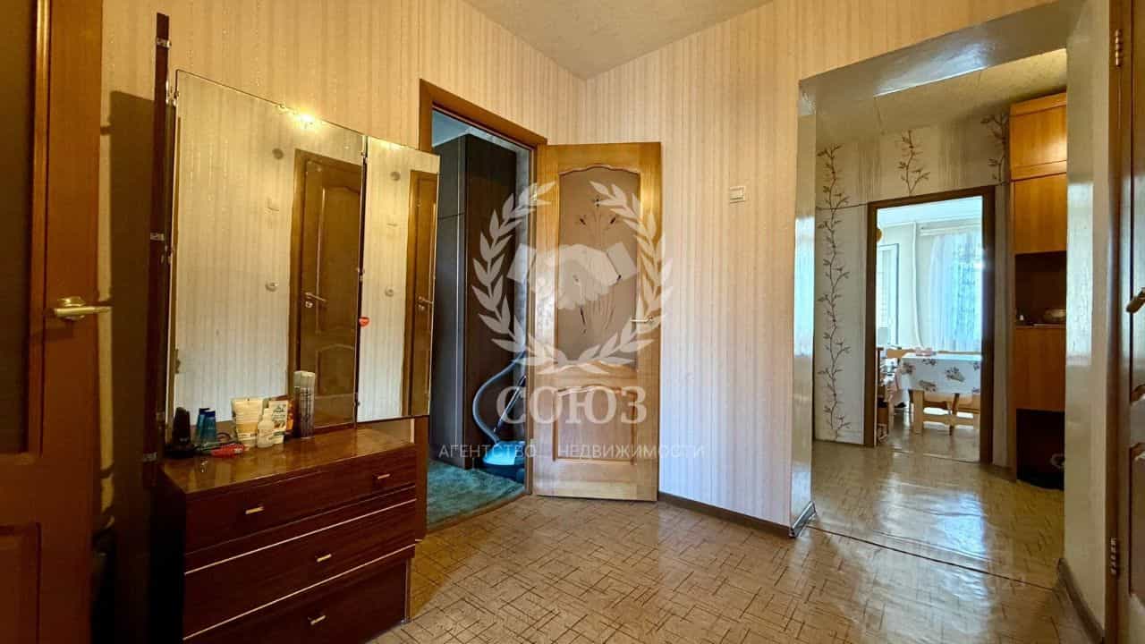 Россия, Калужская область, Дзержинский муниципальный округ, посёлок городского типа Товарково, улица Строителей, 4, фото 14