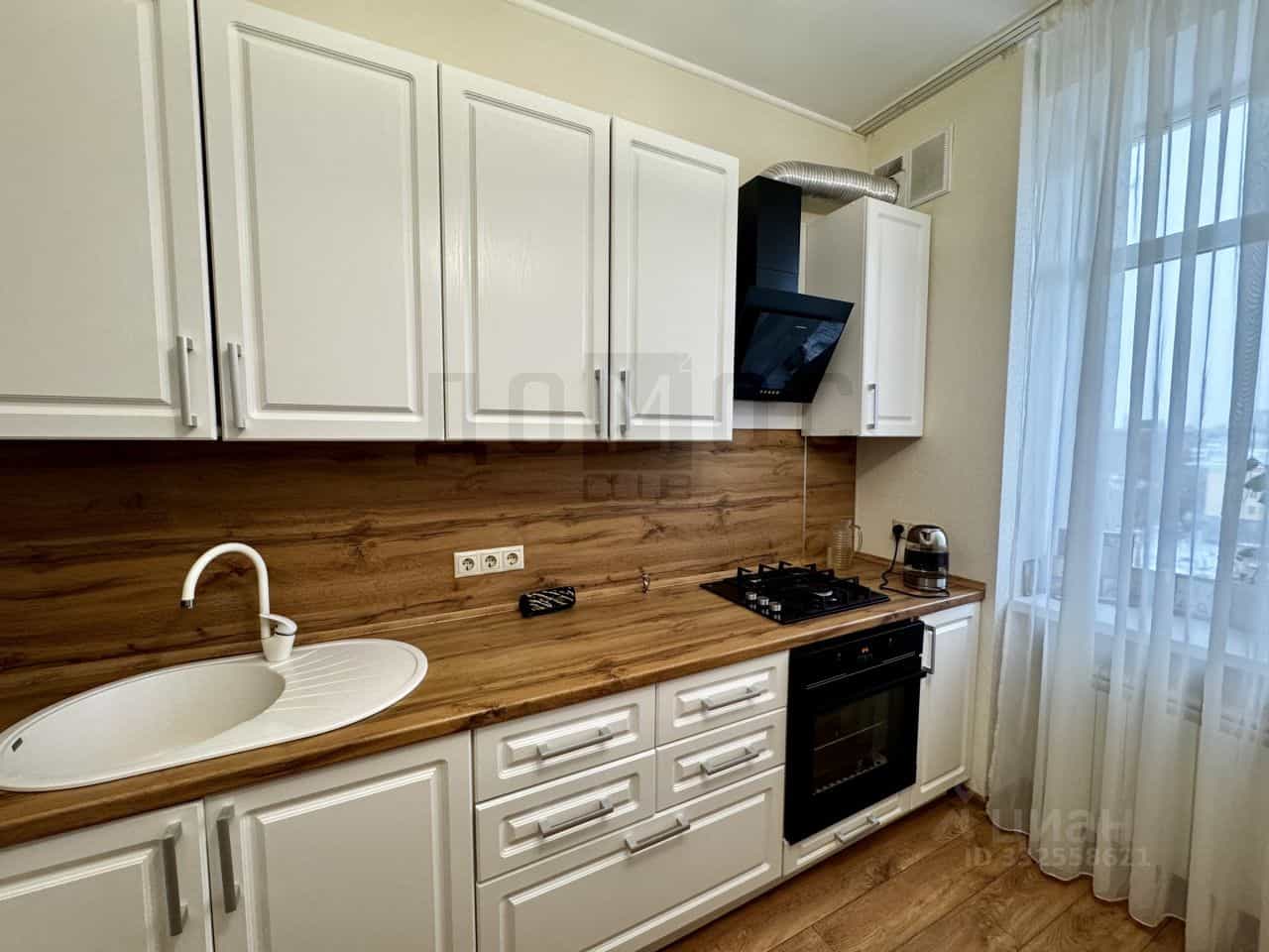Россия, Свердловская область, Екатеринбург, улица Мира, 42, фото 4