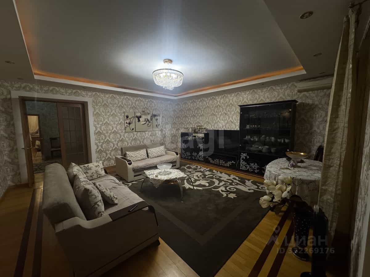 Россия, Республика Дагестан, Махачкала, улица Ирчи Казака, 98Б, фото 3