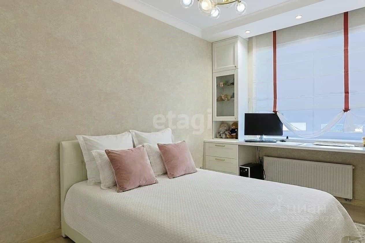 Россия, Калининград, микрорайон Сельма, улица Петра Панина, 12, фото 12