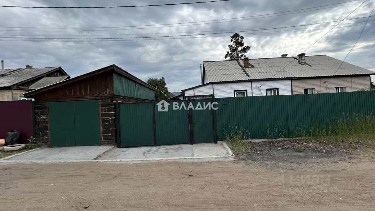 Россия, Республика Бурятия, Улан-Удэ, посёлок Сосновый, Братская улица, 32, фото 3