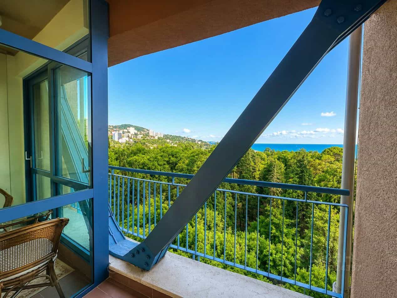 Россия, Краснодарский край, Сочи, микрорайон Светлана, проспект Пушкина, 6, фото 2