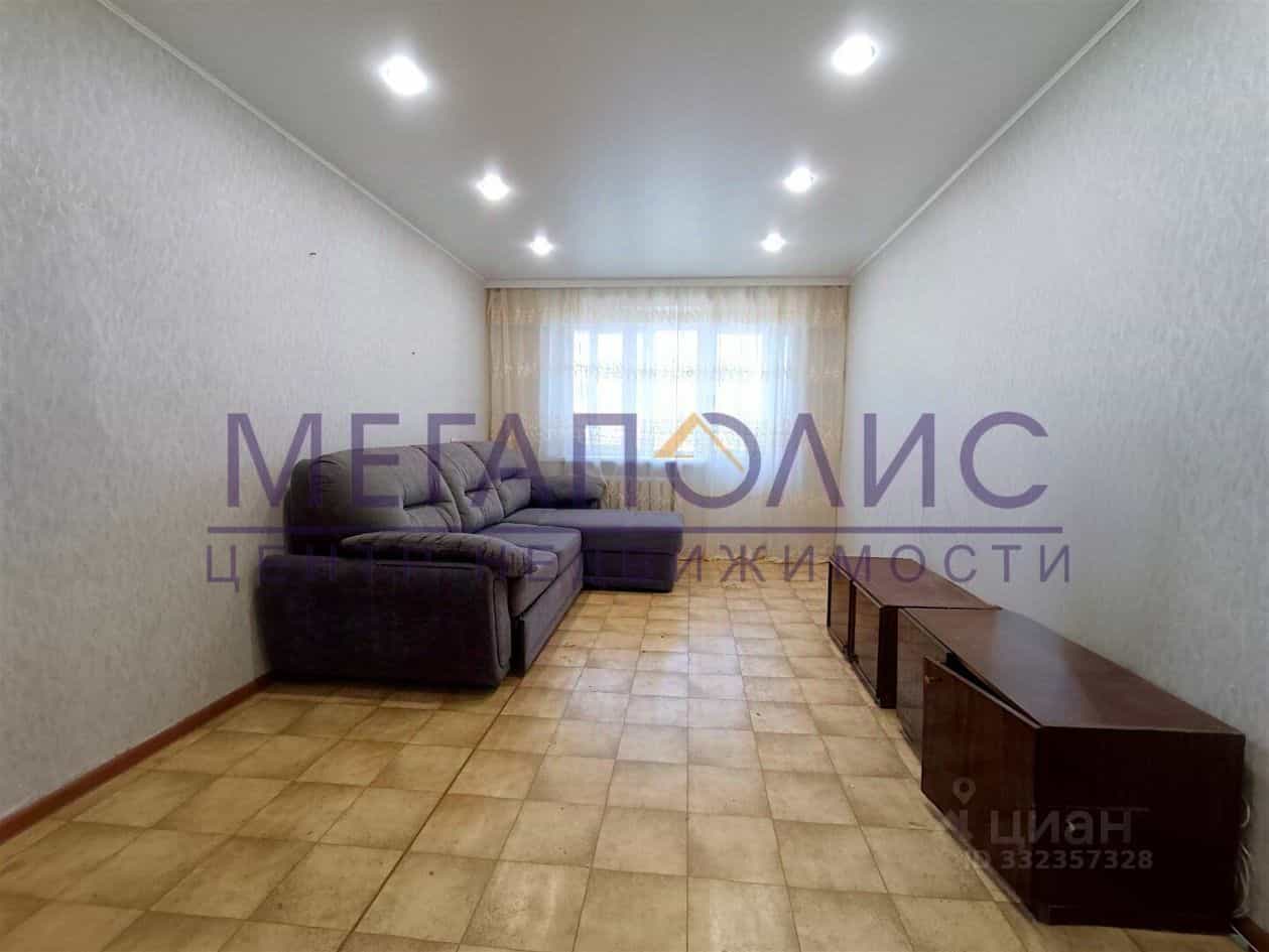 Россия, Саратовская область, Балаково, Волжская улица, 63