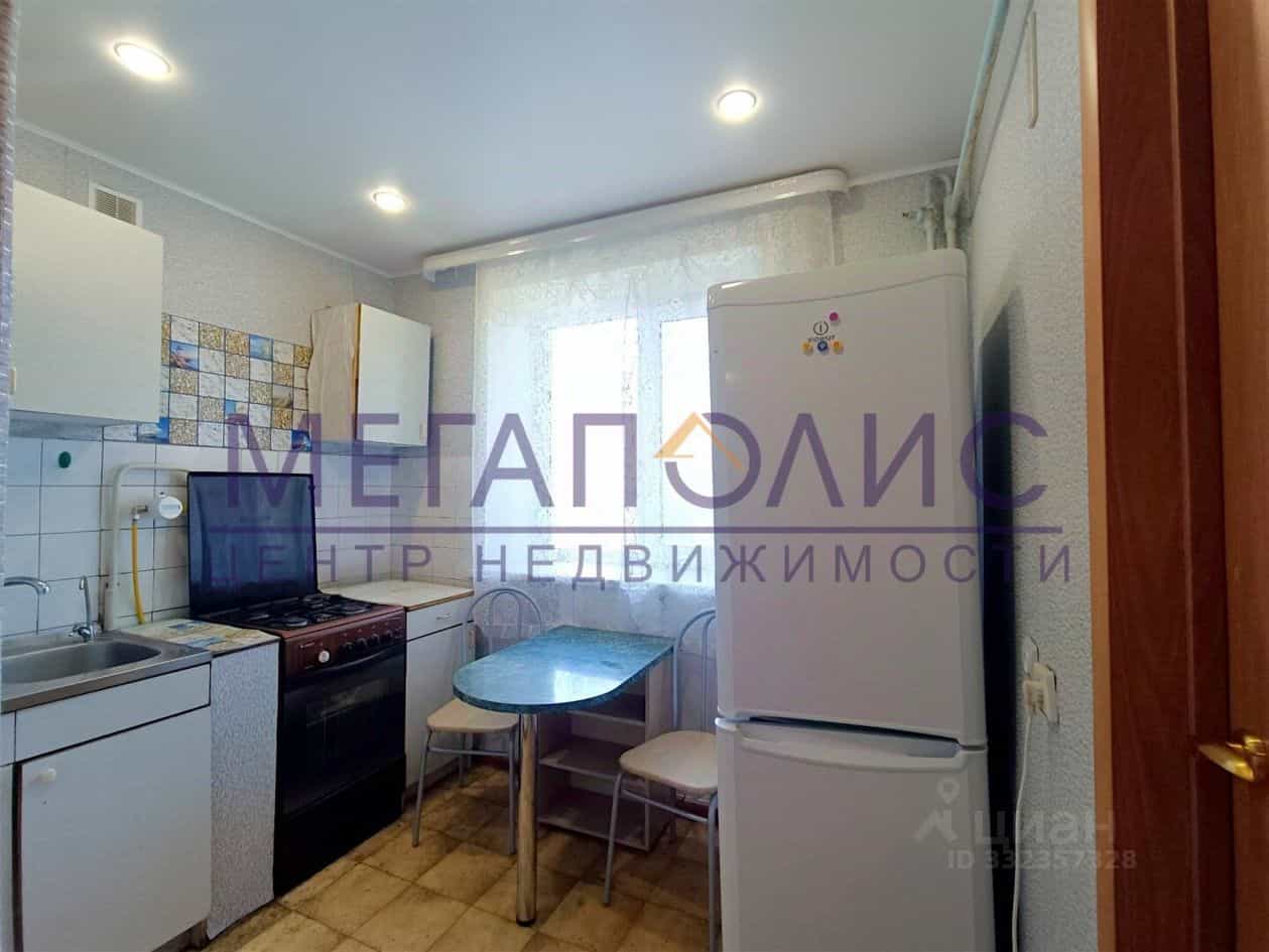 Россия, Саратовская область, Балаково, Волжская улица, 63, фото 5