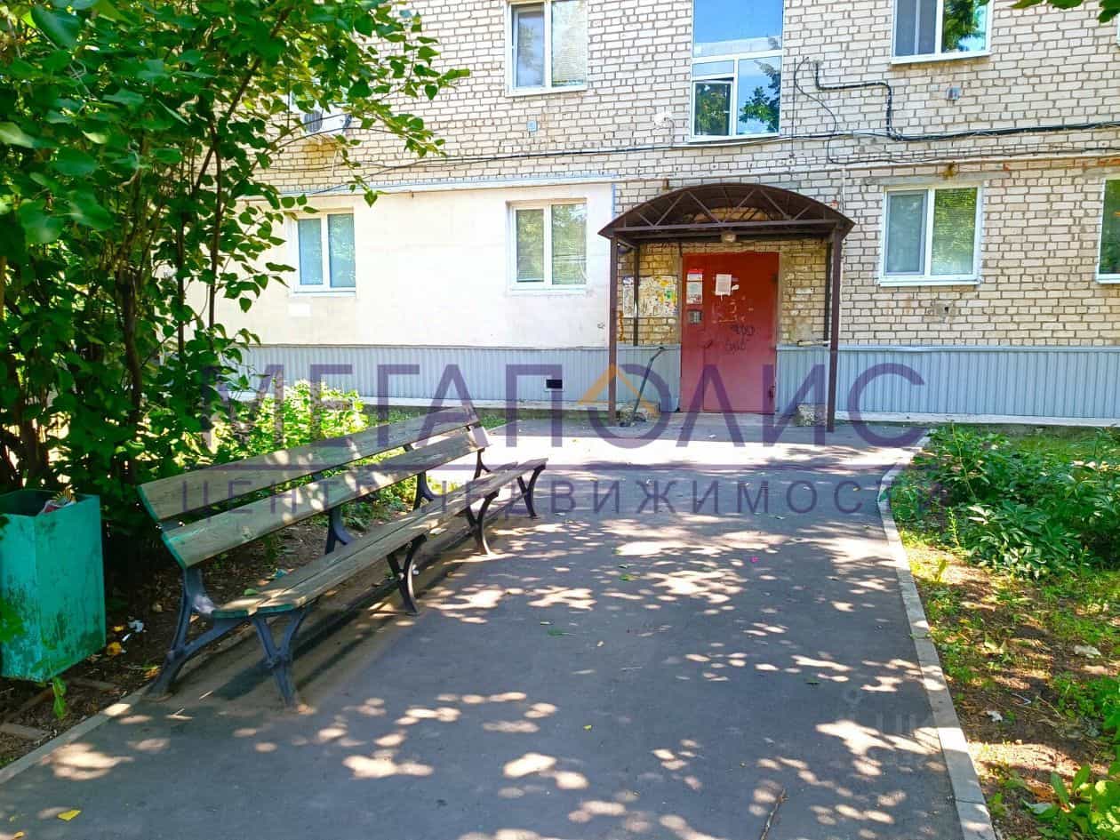 Россия, Саратовская область, Балаково, Волжская улица, 63, фото 12