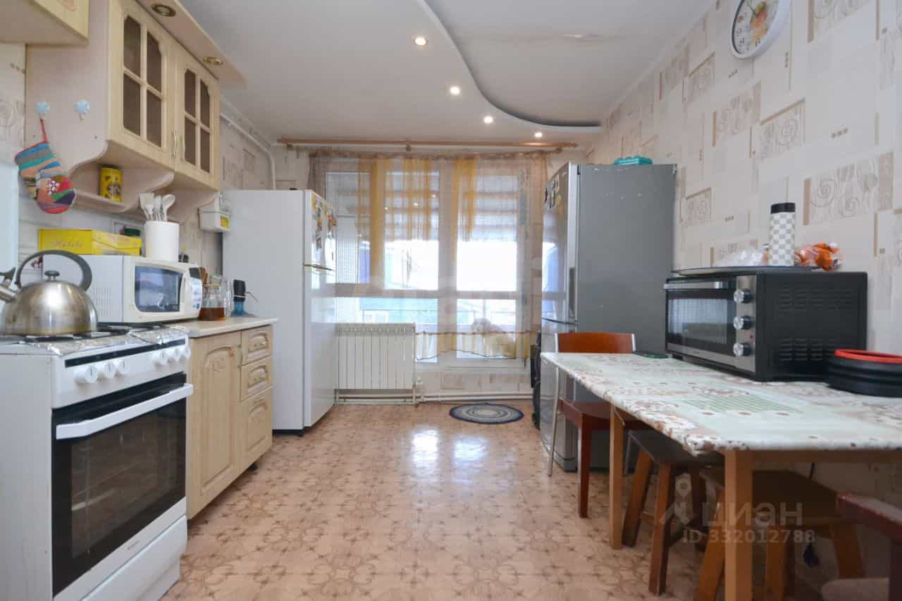 Россия, Республика Саха (Якутия), Якутск, улица Красильникова, 4, фото 3