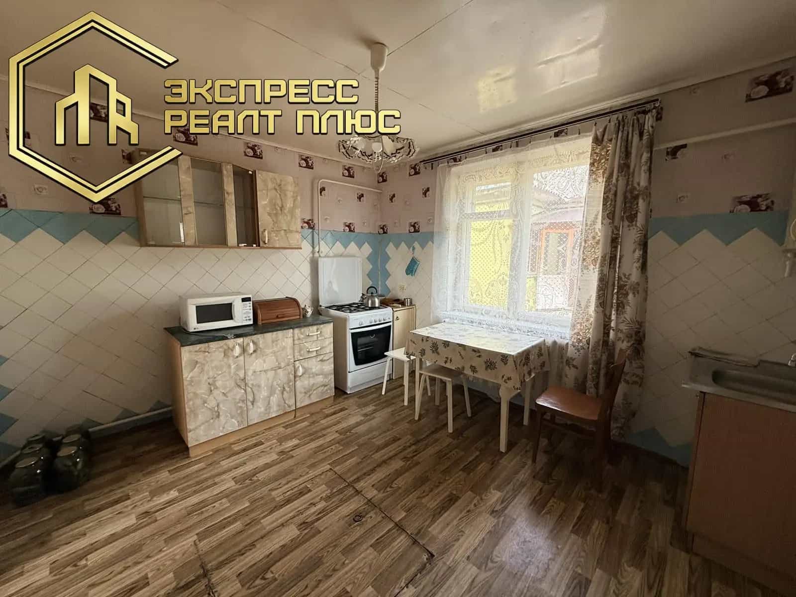 Беларусь, Брестская область, Кобрин, Зелёная улица, 26, фото 12