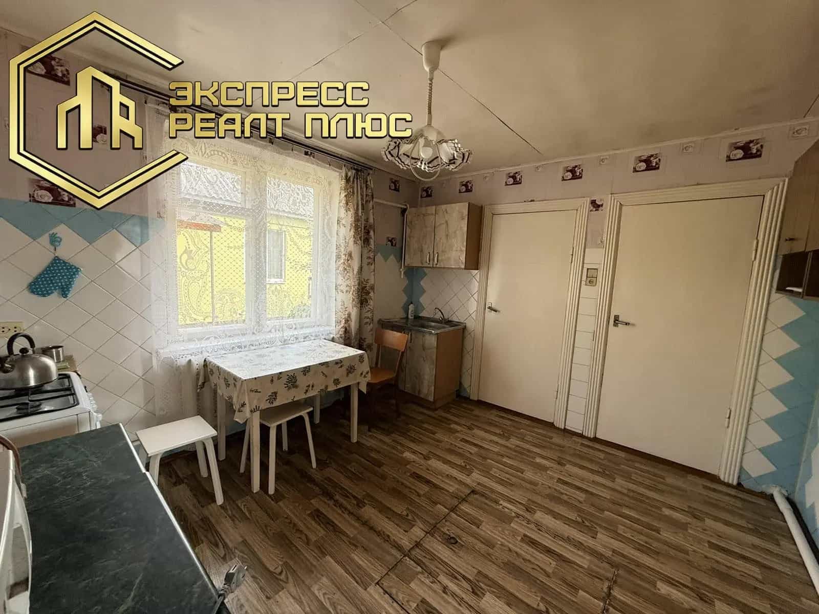 Беларусь, Брестская область, Кобрин, Зелёная улица, 26, фото 14