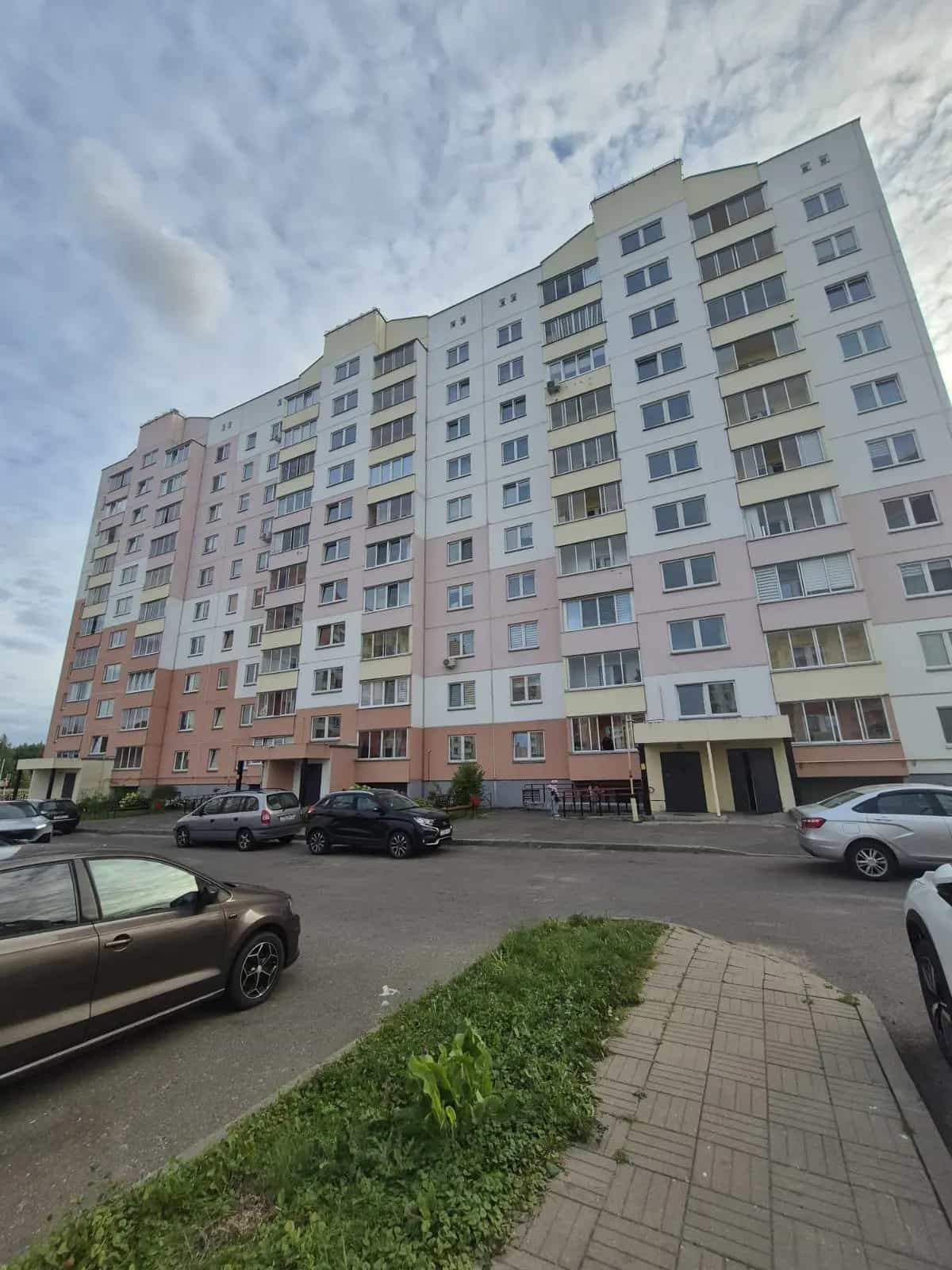 Беларусь, Витебск, улица 33-й Армии, 19