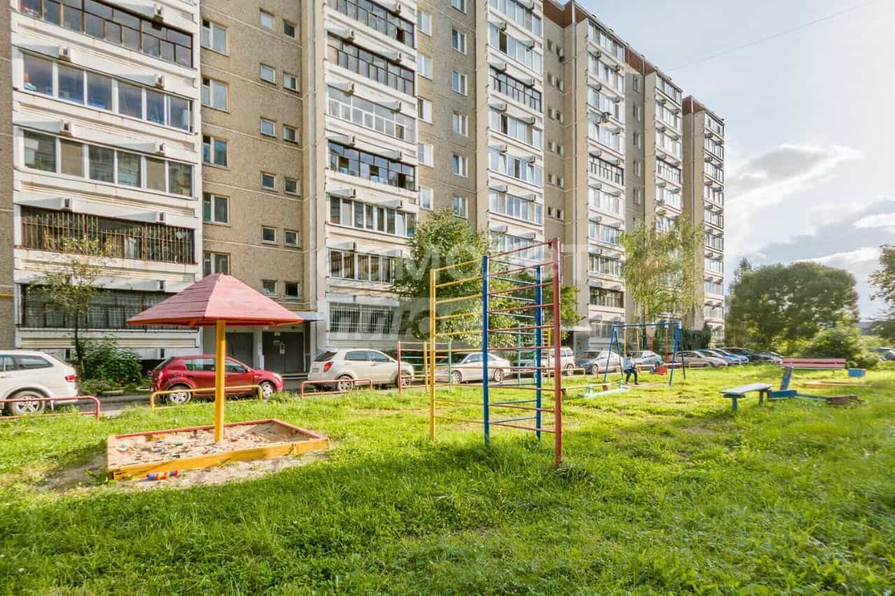 Россия, Свердловская область, Екатеринбург, улица Бакинских Комиссаров, 169Б, фото 23