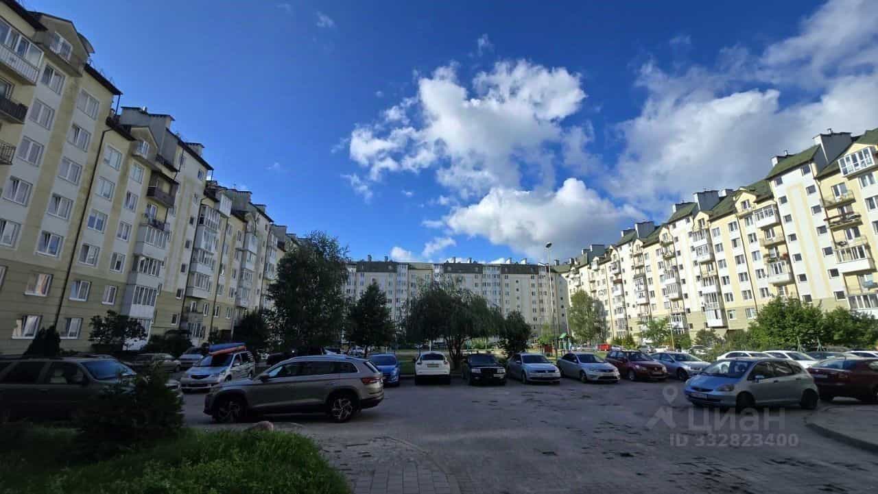 Россия, Калининград, улица Толбухина, 10