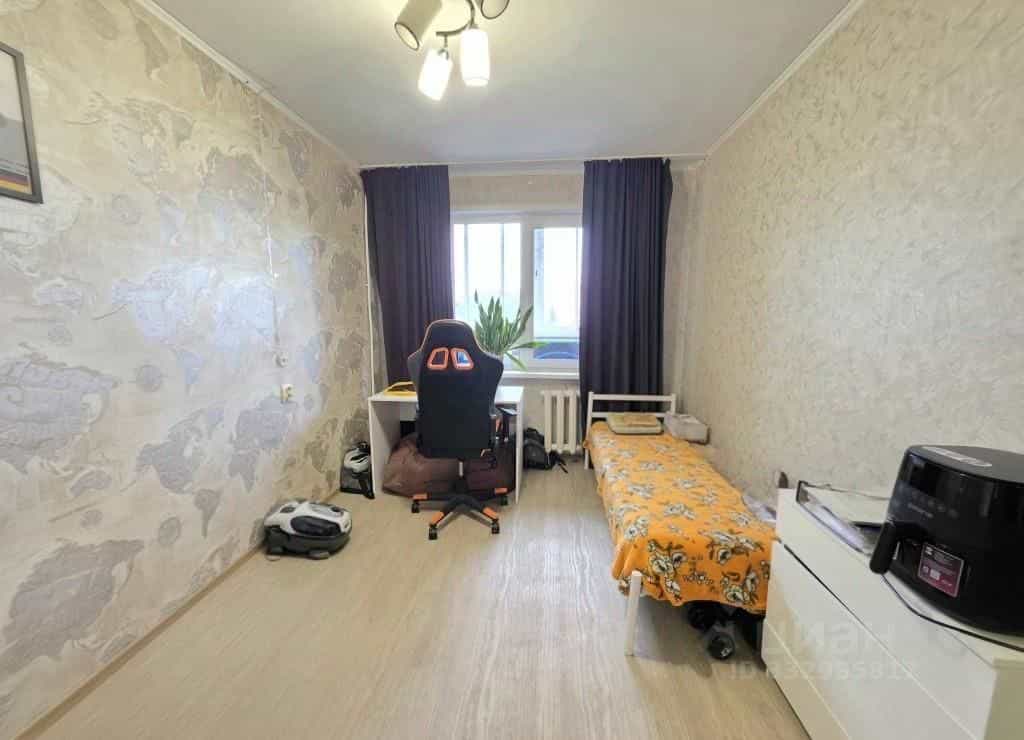 Россия, Республика Татарстан (Татарстан), Набережные Челны, Московский проспект, 166, фото 4