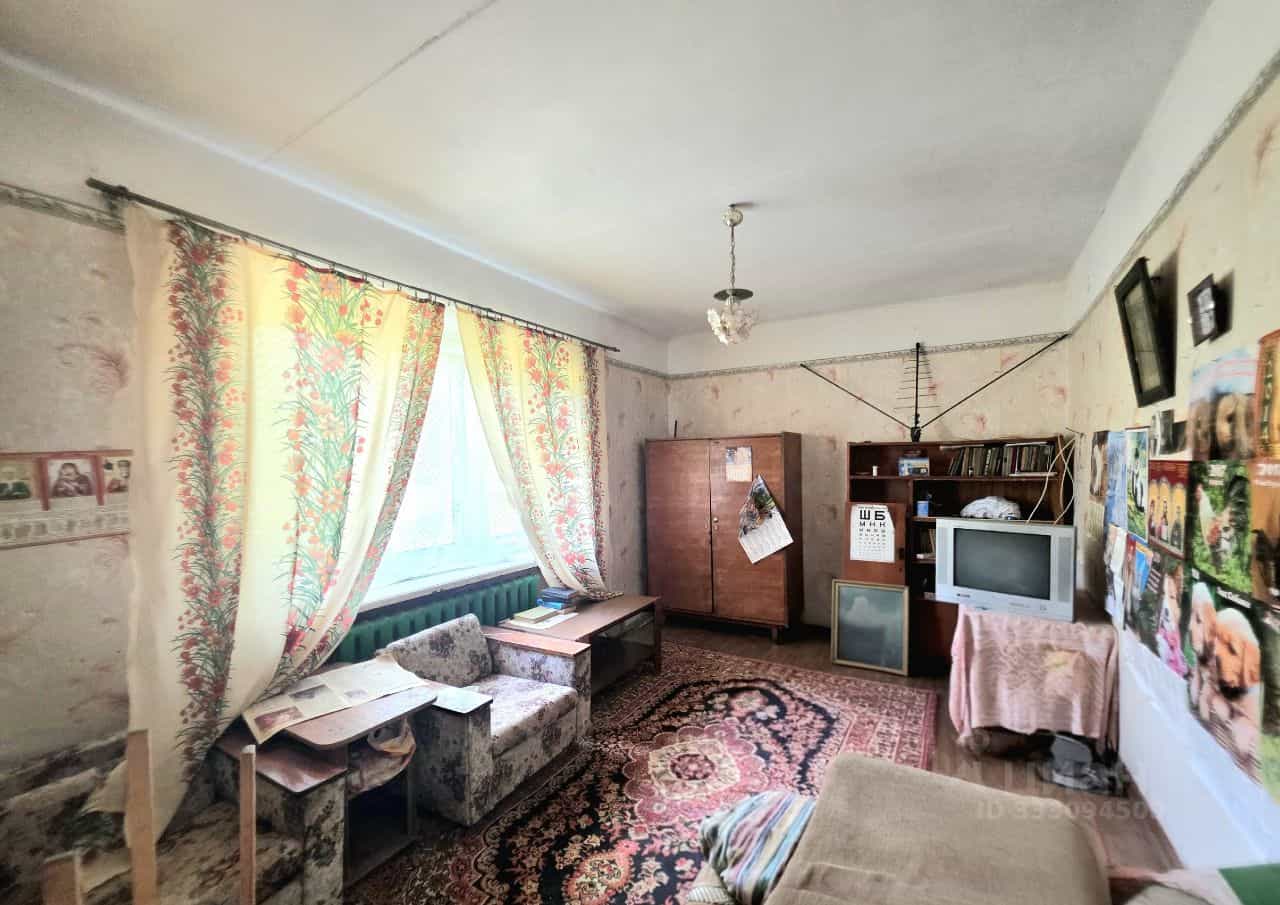 Россия, Псковская область, Печоры, улица Мира, 83, фото 2