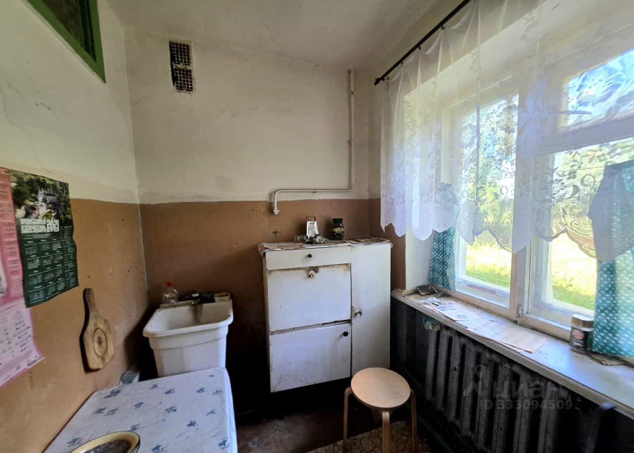 Россия, Псковская область, Печоры, улица Мира, 83, фото 6