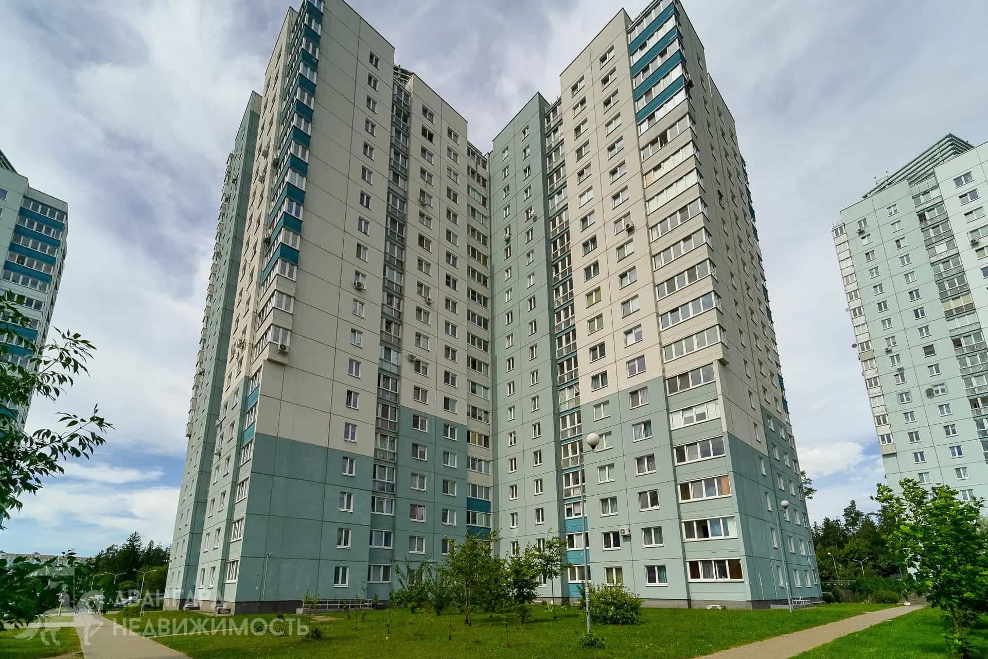 Беларусь, Минск, улица Героев 120-й Дивизии, 4