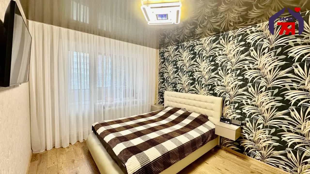 Беларусь, Минская область, Солигорск, улица Ленина, 1А, фото 8