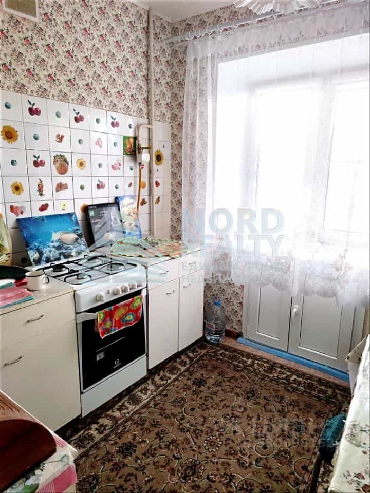 Россия, Мурманская область, Кольский муниципальный округ, посёлок городского типа Мурмаши, Советская улица, 16