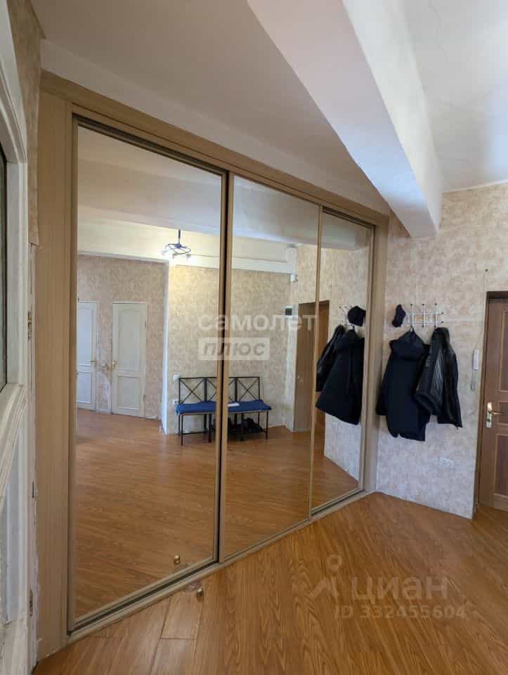 Россия, Иркутск, улица Ленина, 24, фото 19