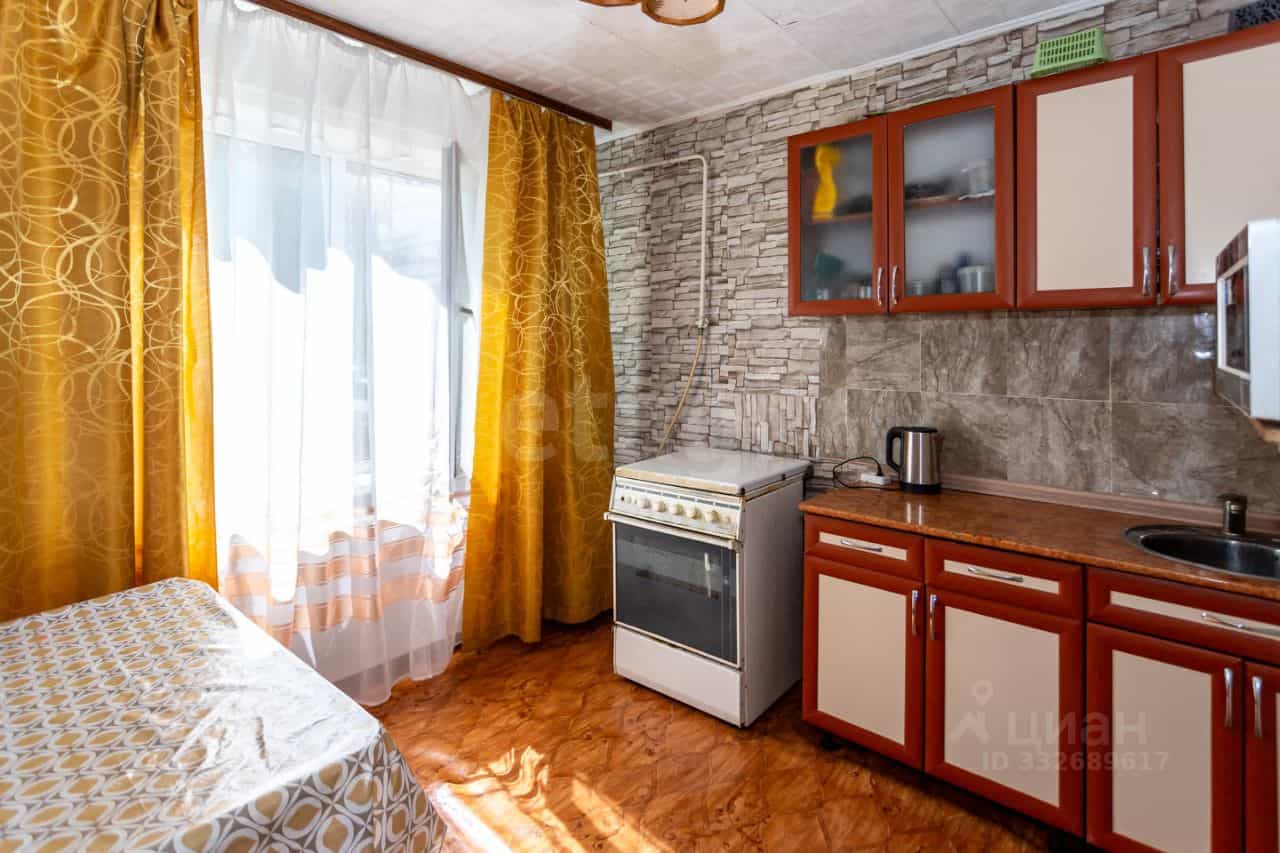 Россия, Республика Татарстан (Татарстан), Нижнекамск, улица Бызова, 24, фото 7