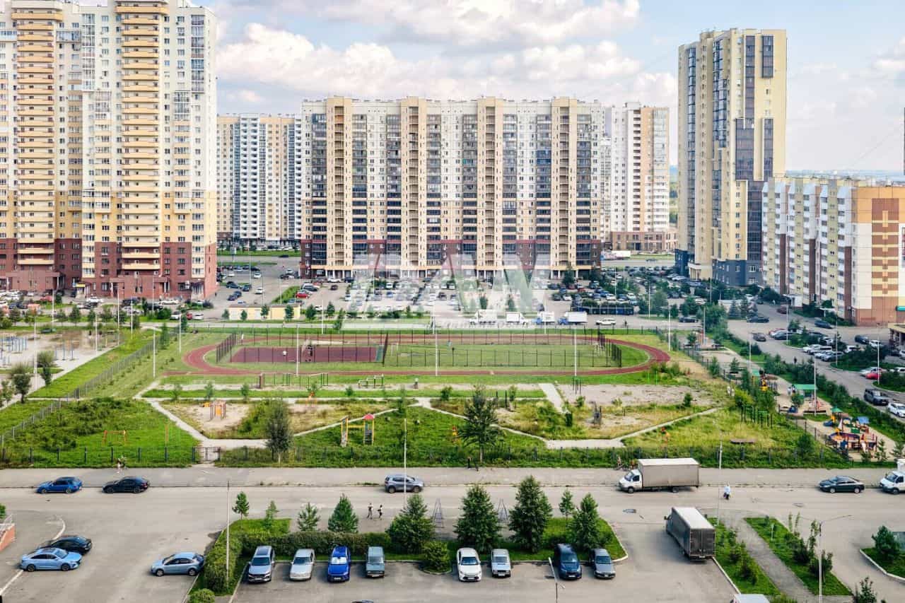Россия, Челябинск, улица Братьев Кашириных, 131Б, фото 7