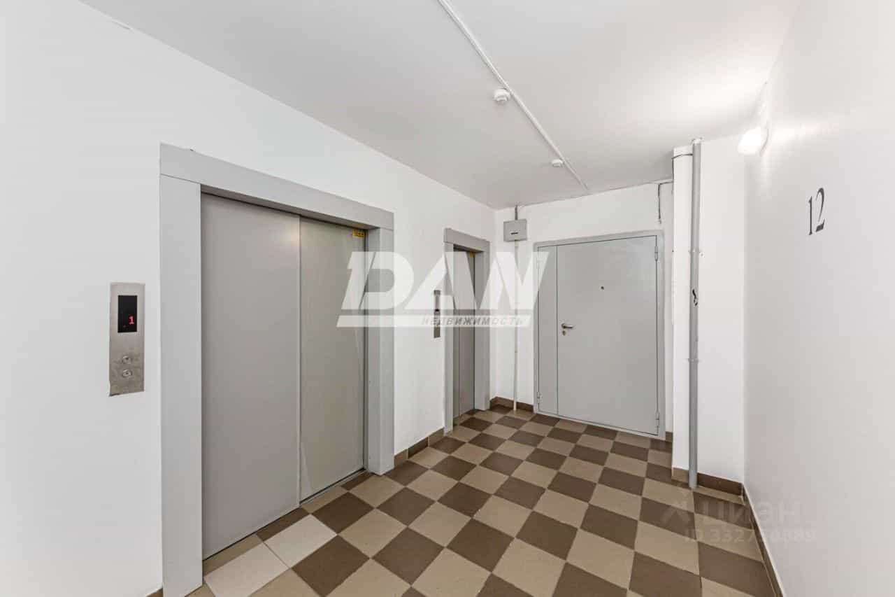 Россия, Челябинск, улица Братьев Кашириных, 131Б, фото 18