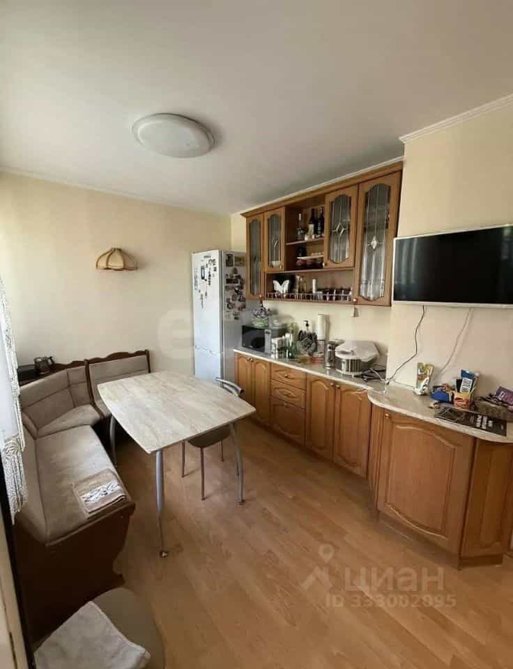Россия, Белгородская область, Старый Оскол, микрорайон Космос, 3, фото 15
