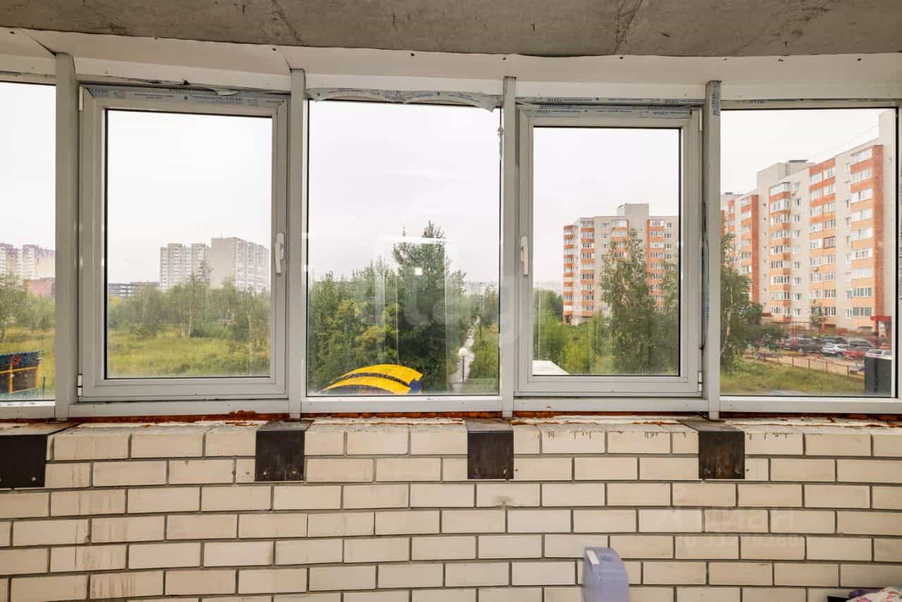 Россия, Ханты-Мансийский автономный округ — Югра, Сургут, улица Иосифа Каролинского, 10, фото 17